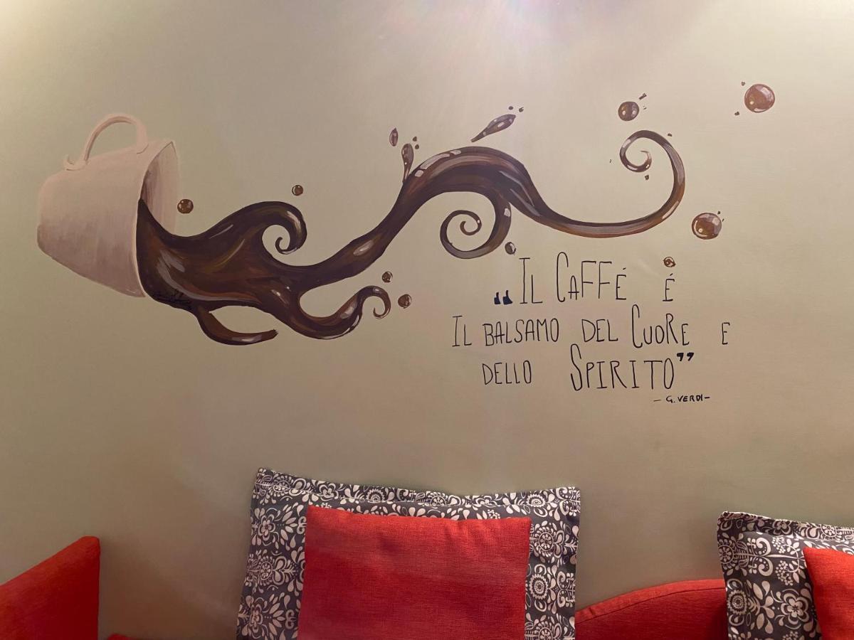 Partenope Comfort Apartment Naples Luaran gambar